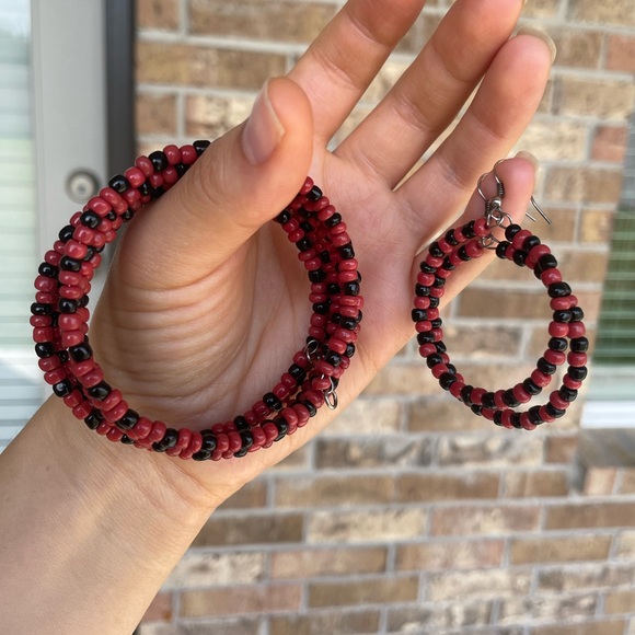 NEW!! Red and black big beads bracelet with earrings - Picture 4 of 5